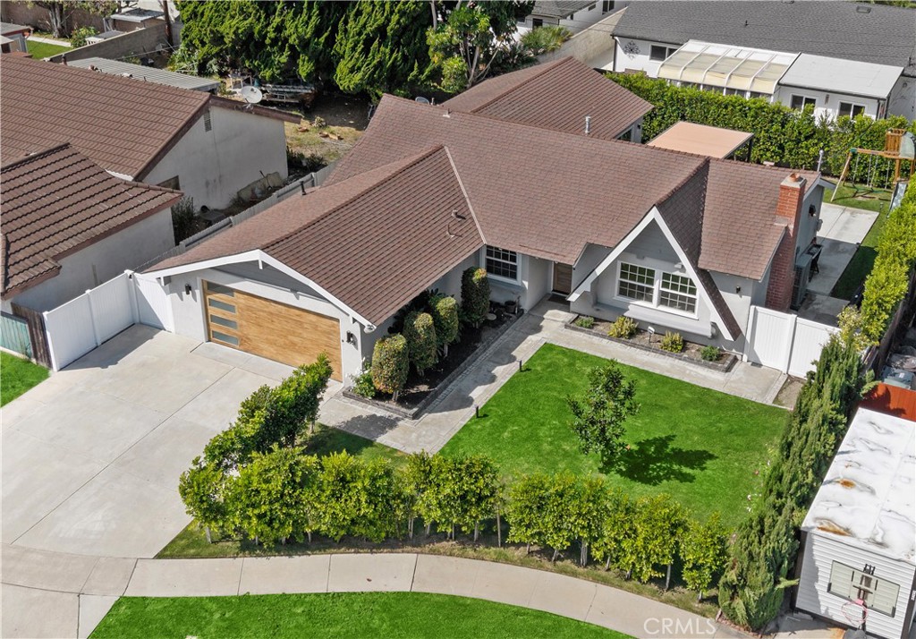 4951 Maui Circle