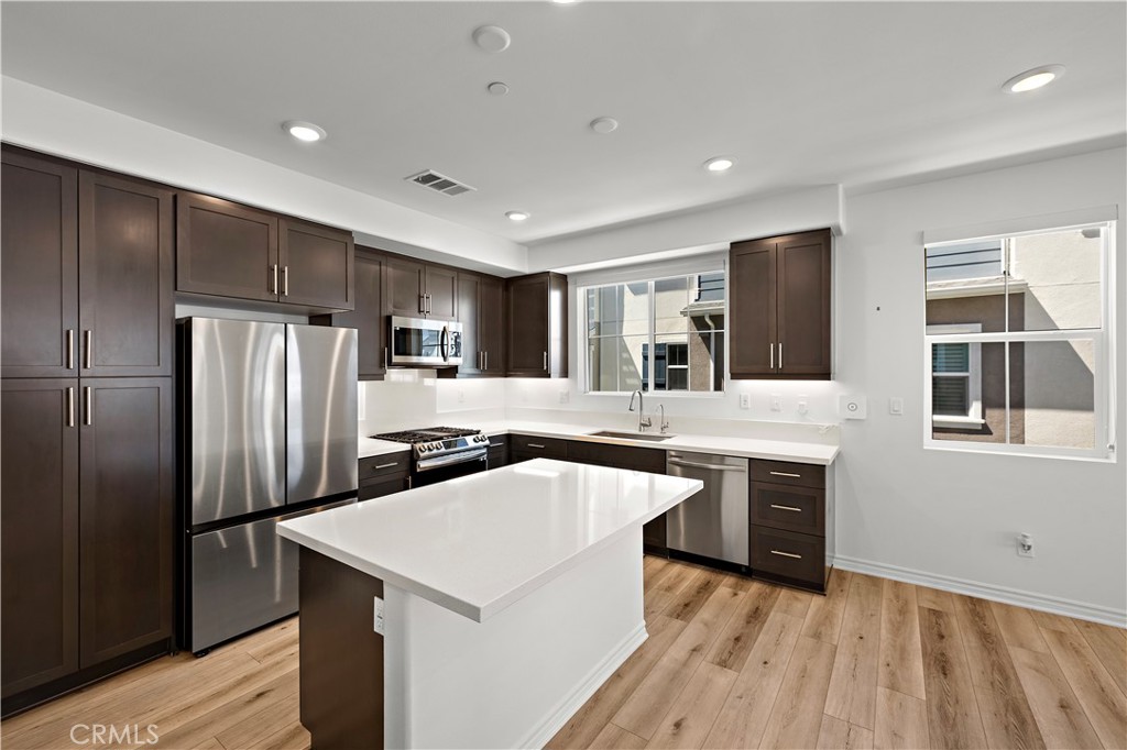 1415 Reliance