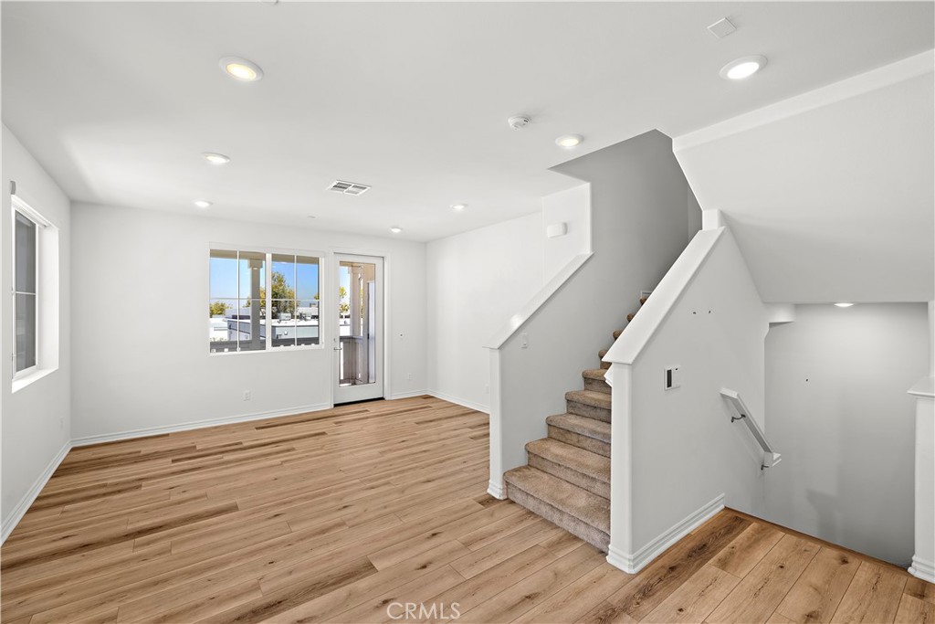 1415 Reliance