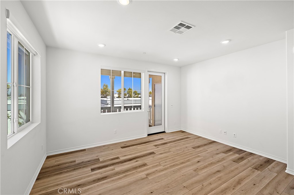 1415 Reliance
