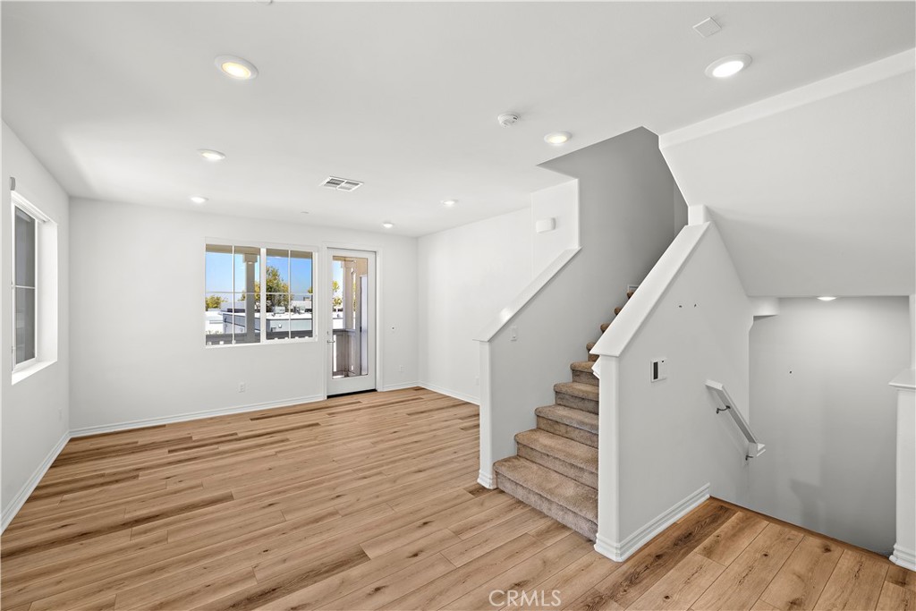 1415 Reliance