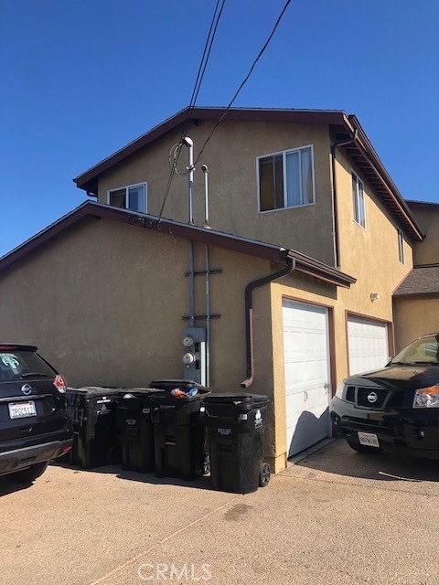 1409 -1411 West 84th Place