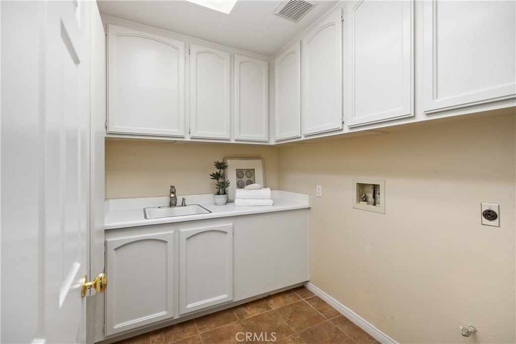 22312 Wayside
