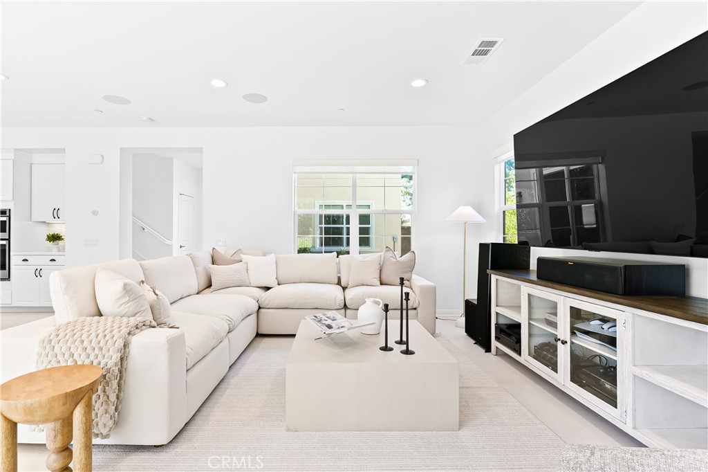2 Cerro Ct
