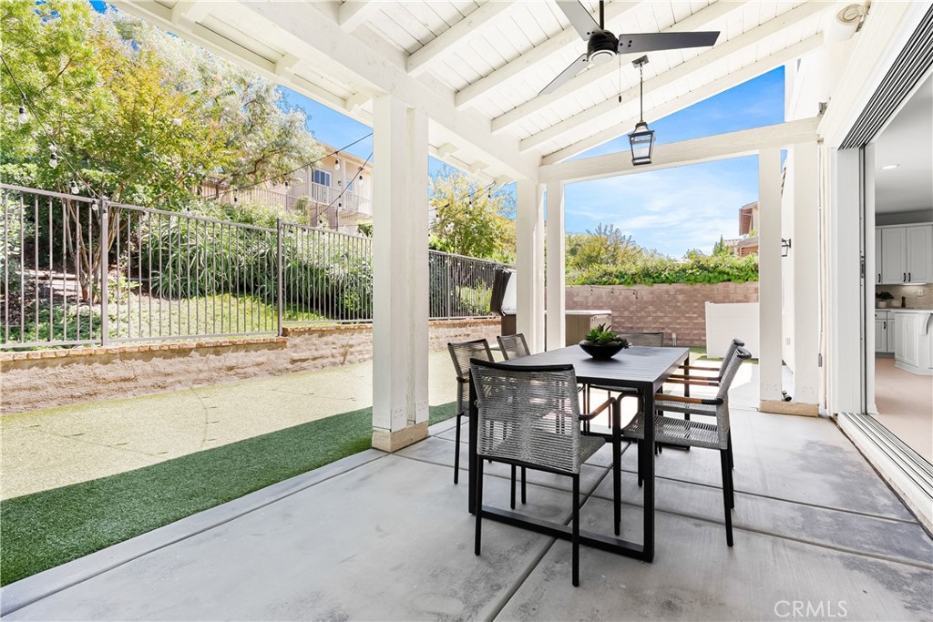 2 Cerro Ct