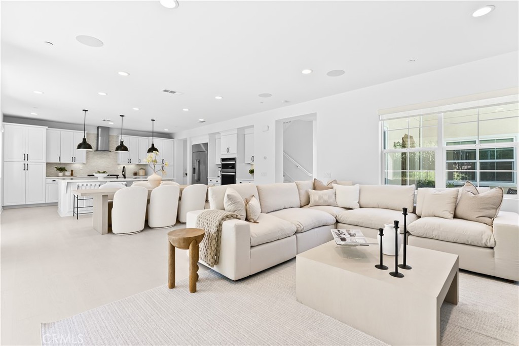 2 Cerro Ct