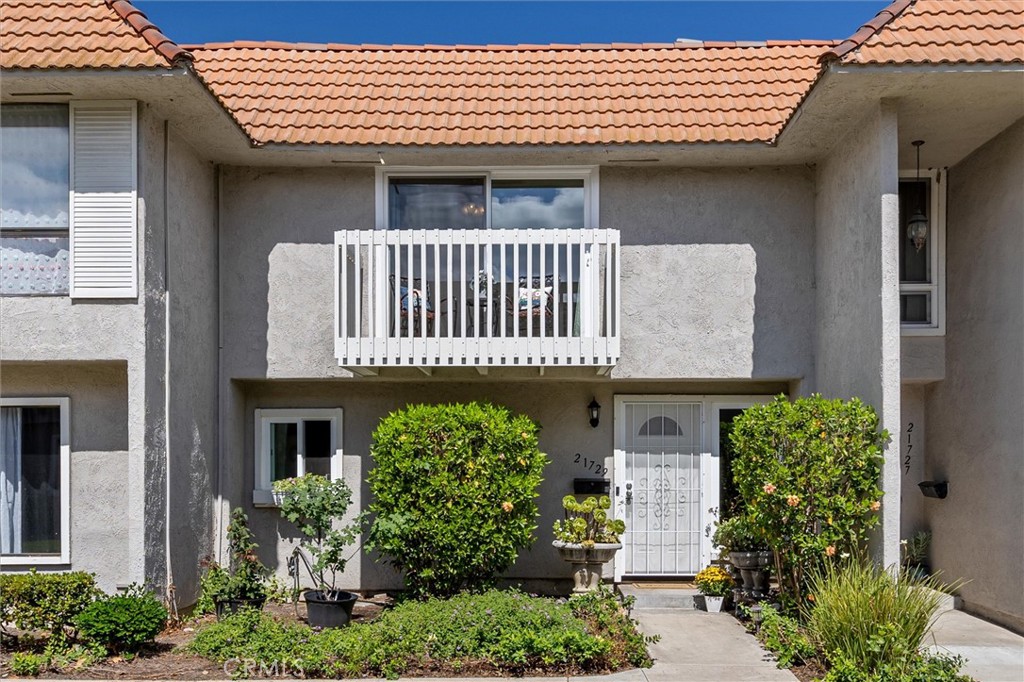 21729 Lake Vista Drive