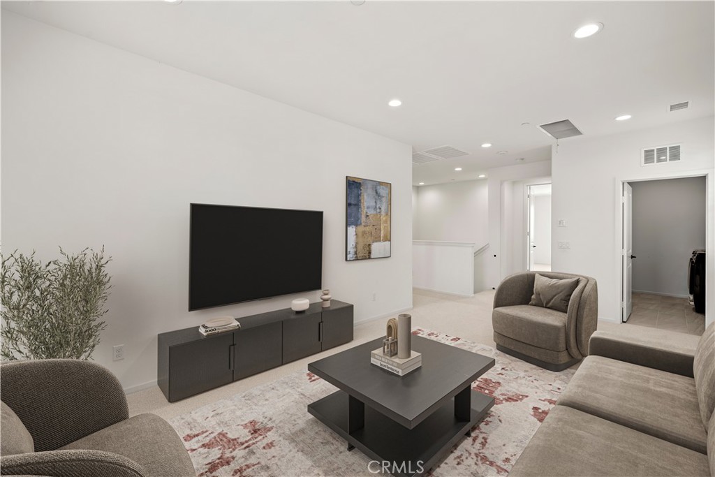 3140 E Rutherford Drive