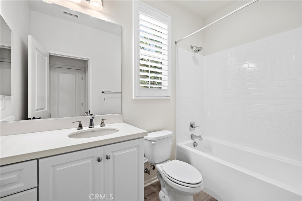 3140 E Rutherford Drive