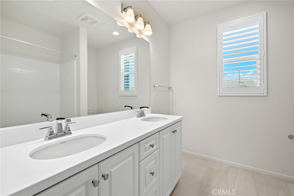 3140 E Rutherford Drive