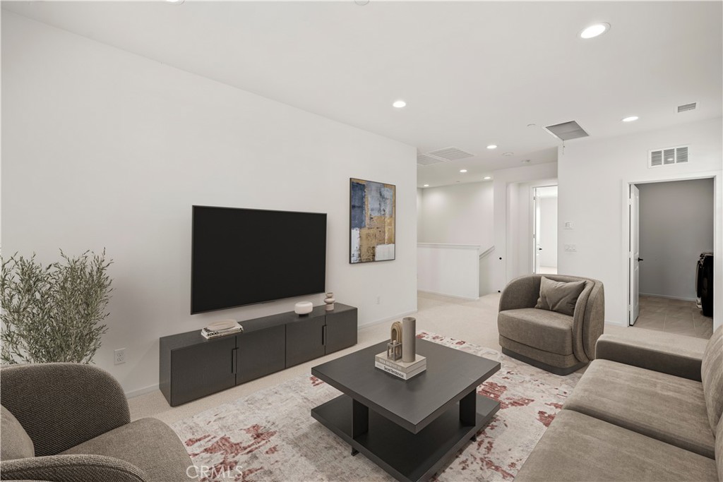 3140 E Rutherford Drive