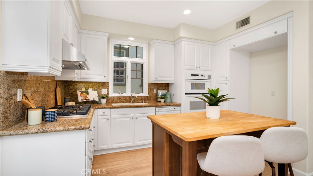 2578 Bungalow Place
