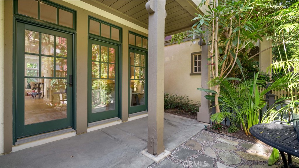 2578 Bungalow Place