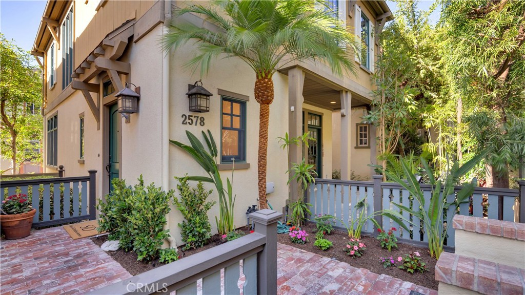 2578 Bungalow Place