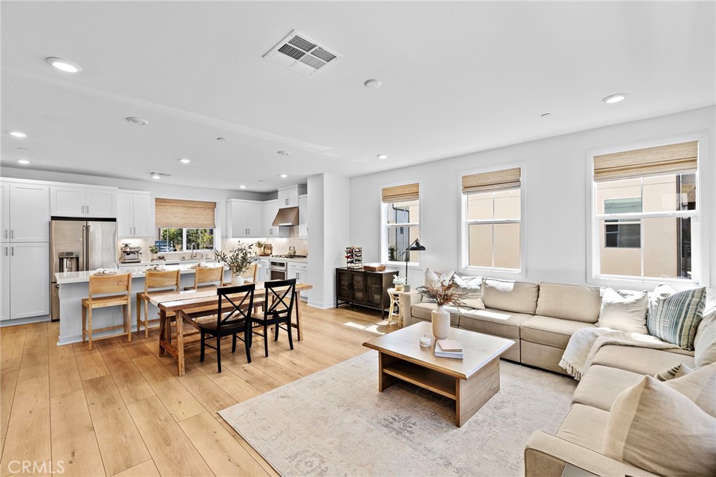25 Gander Ct