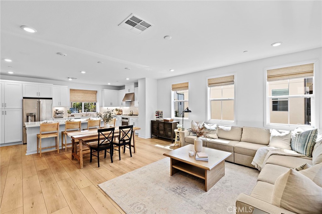 25 Gander Ct