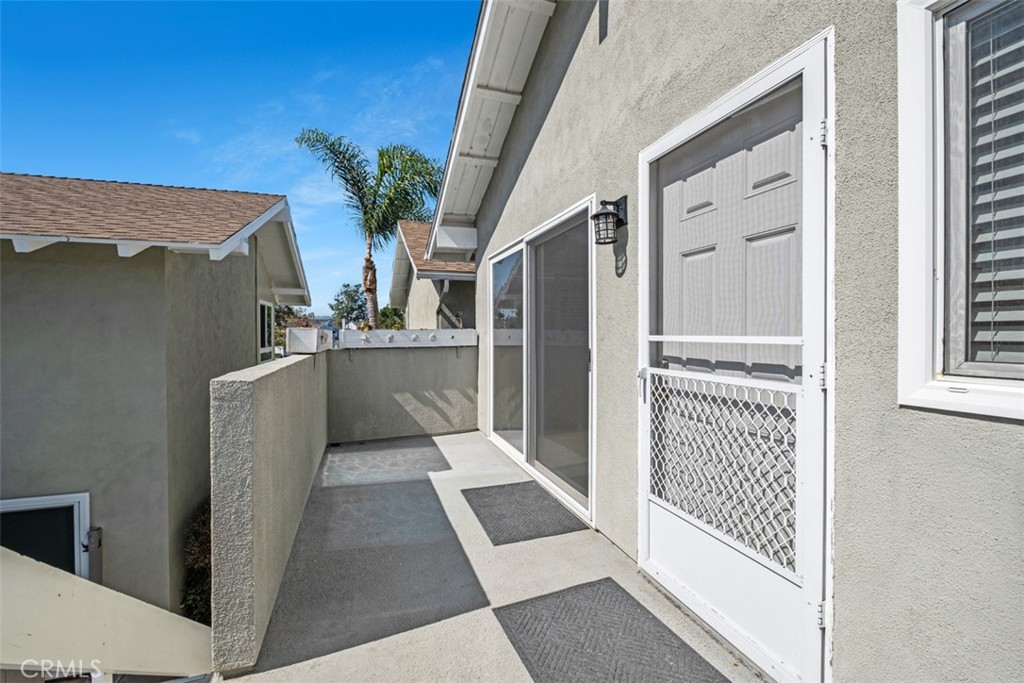 33602 Blue Lantern Street D