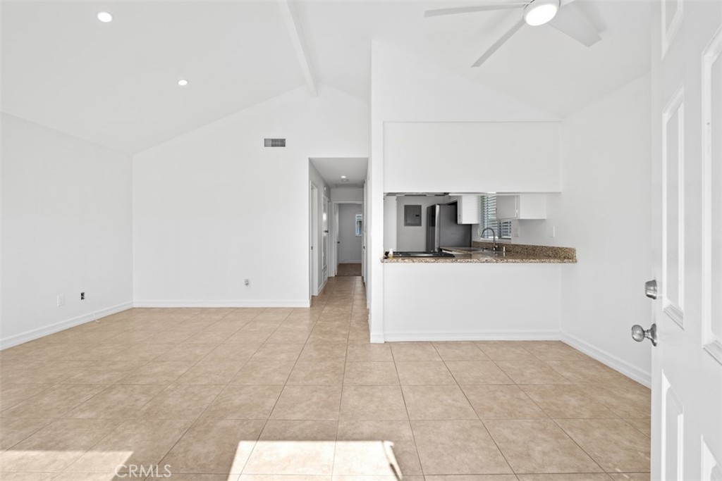 33602 Blue Lantern Street D