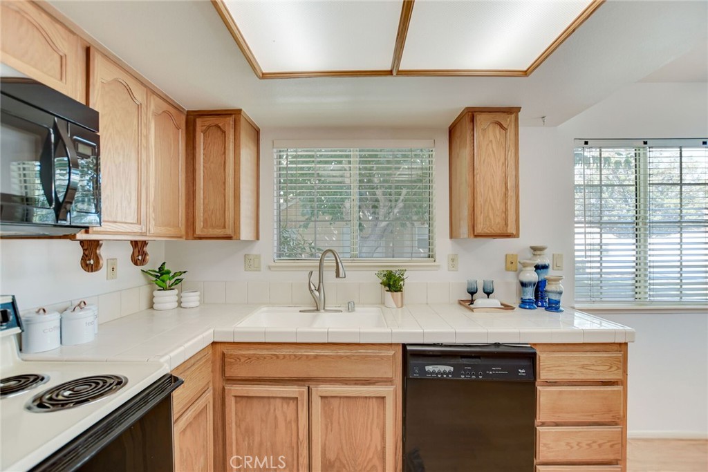 19039 Frances Street