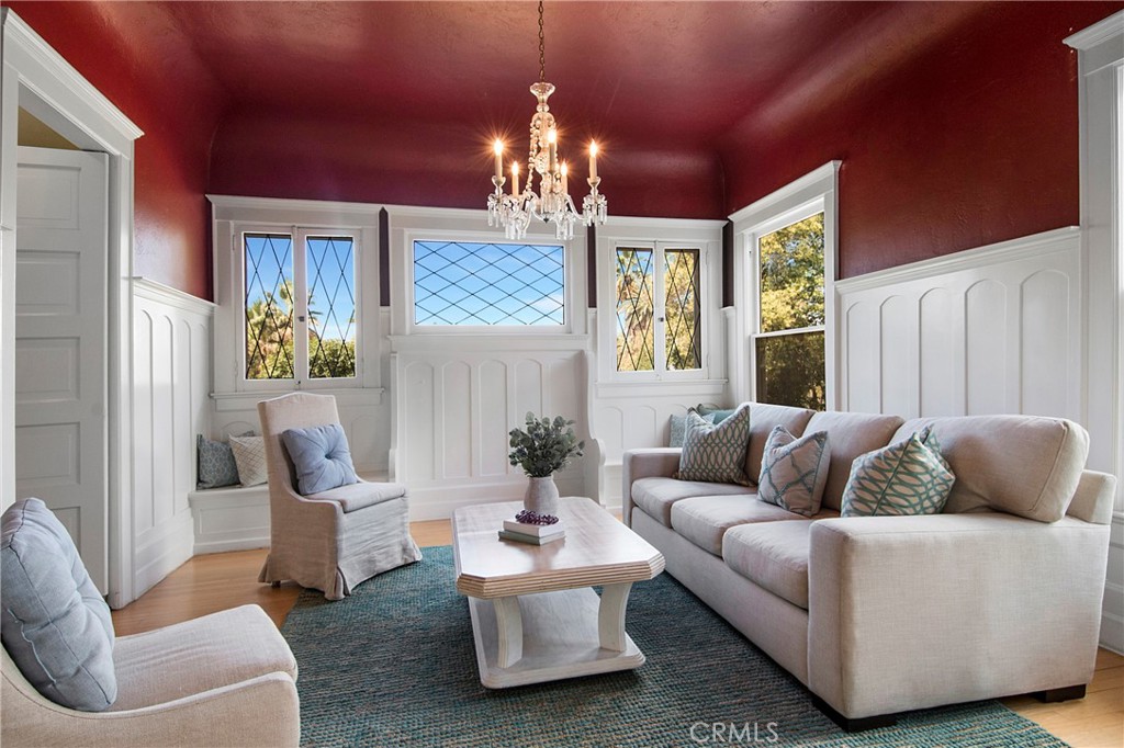 560 Terracina Boulevard