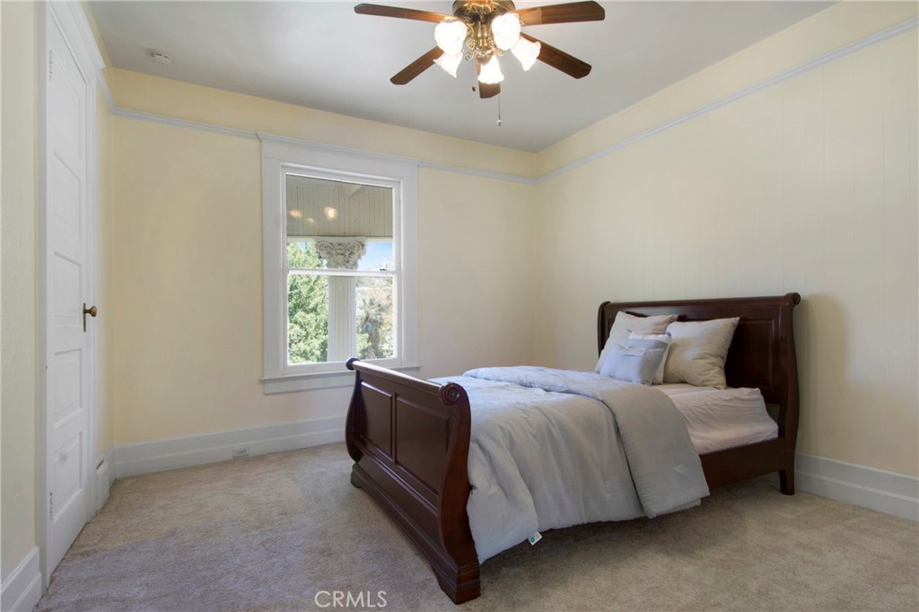 560 Terracina Boulevard