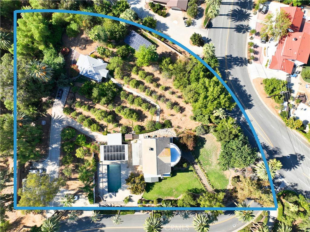 560 Terracina Boulevard