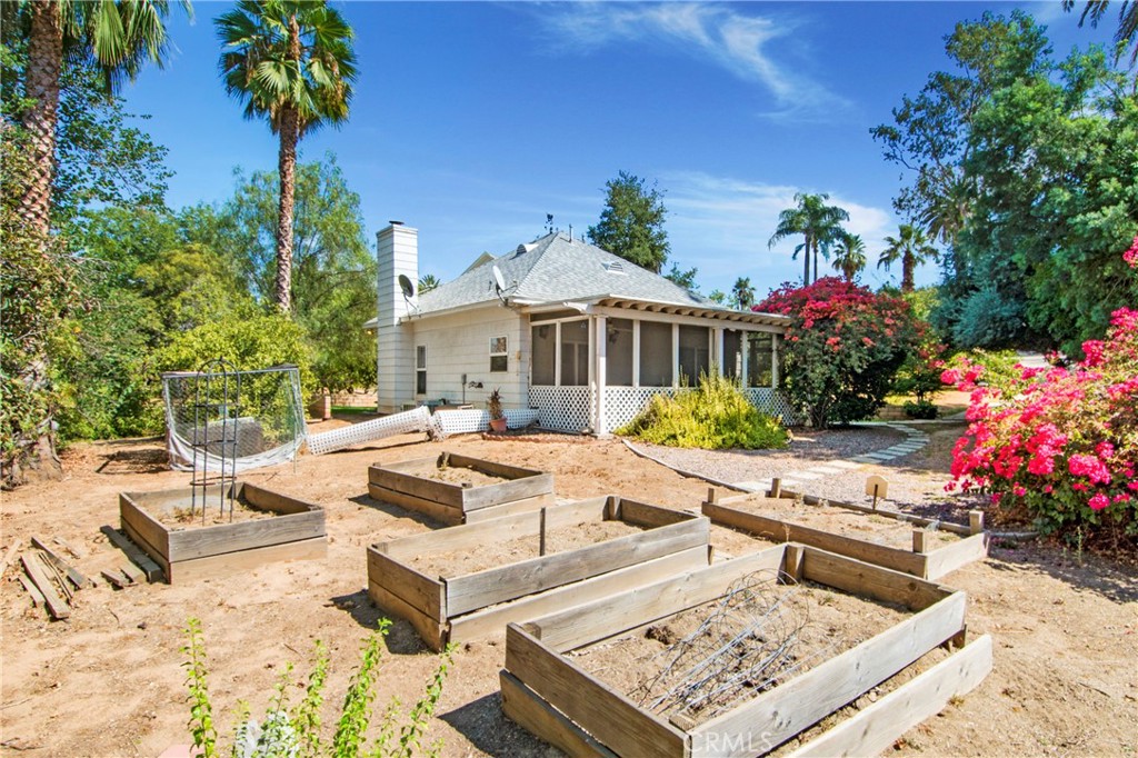 560 Terracina Boulevard