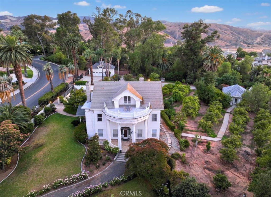 560 Terracina Boulevard