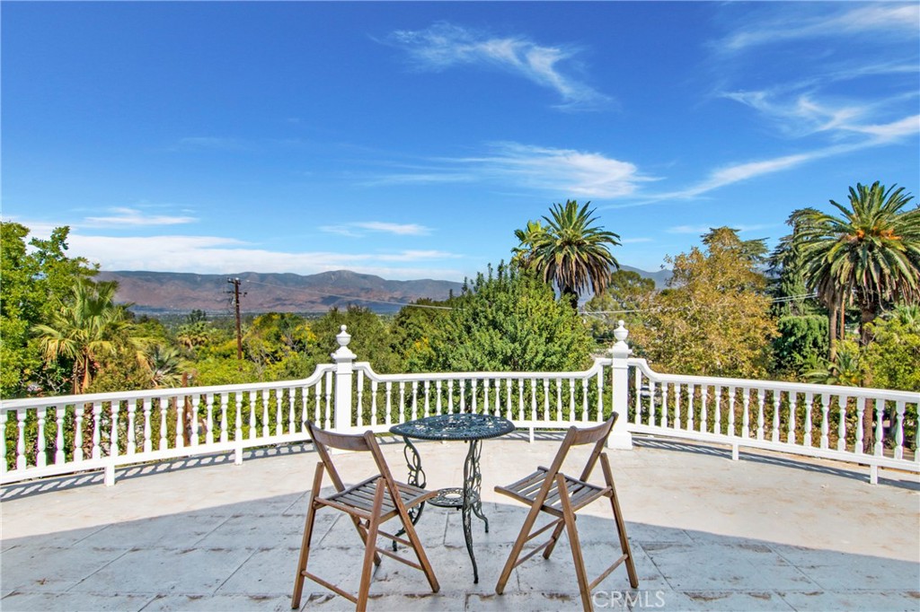 560 Terracina Boulevard