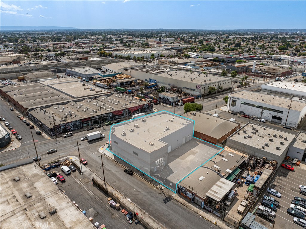 1813 E Washington Boulevard