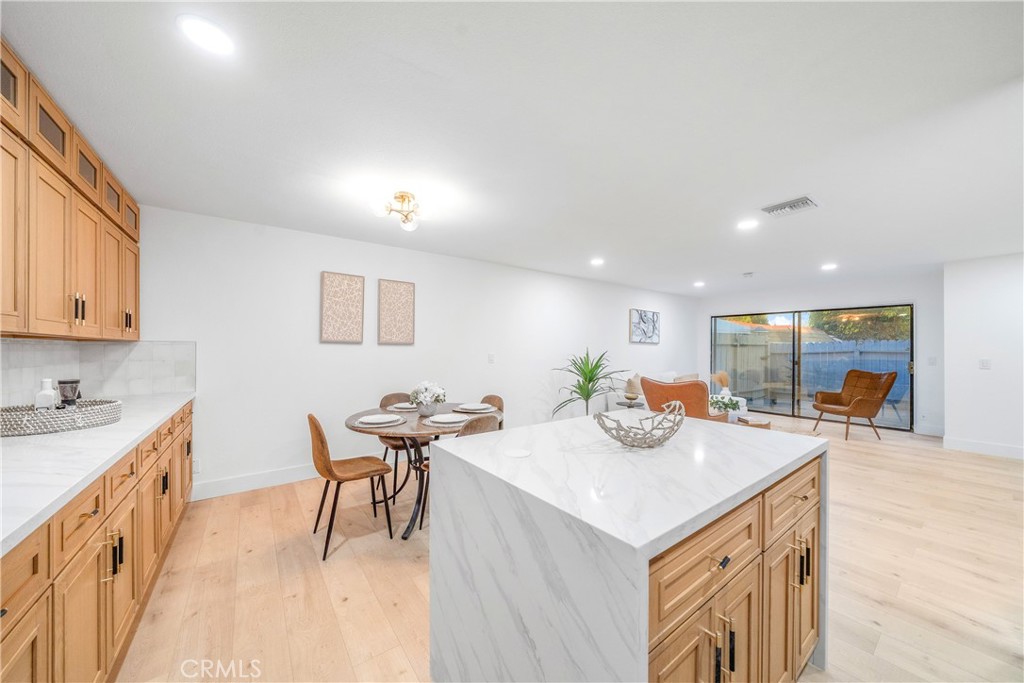 23521 Los Adornos Street