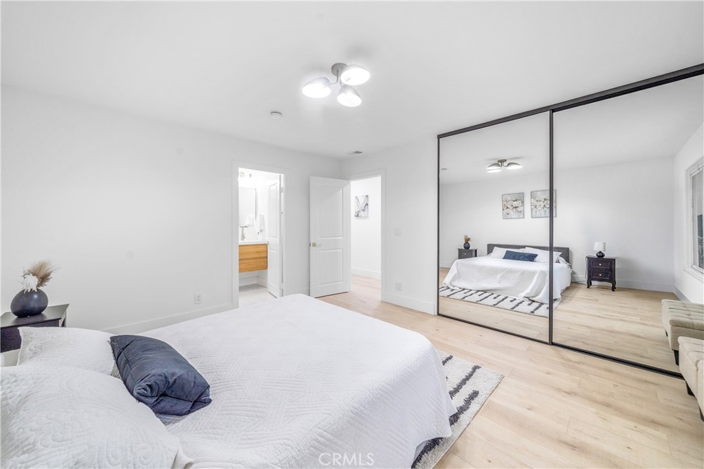 23521 Los Adornos Street