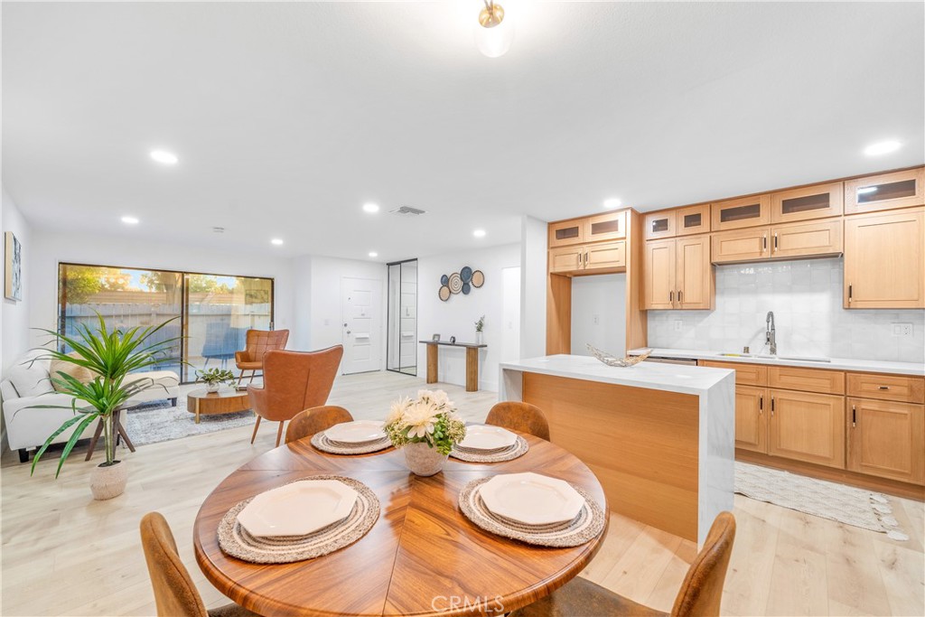 23521 Los Adornos Street