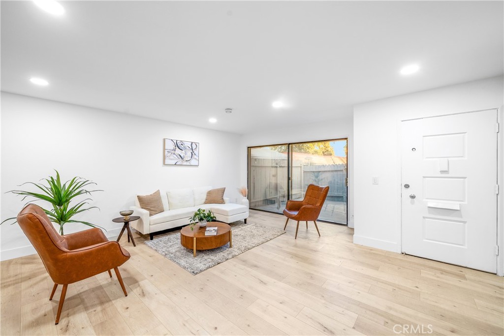 23521 Los Adornos Street