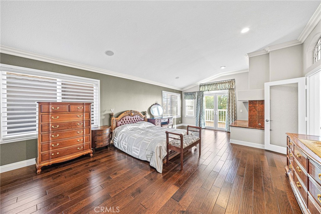 25712 Wood Brook Road