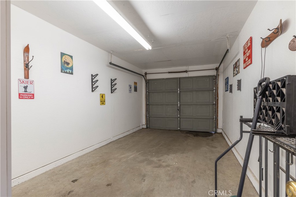 569 Summit Boulevard 6