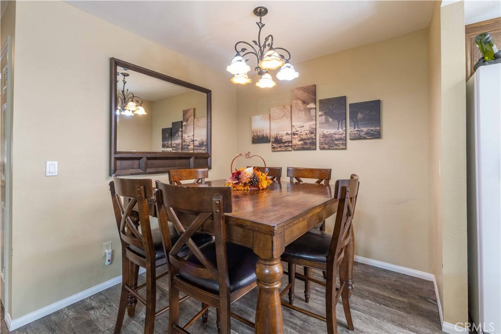 569 Summit Boulevard 6