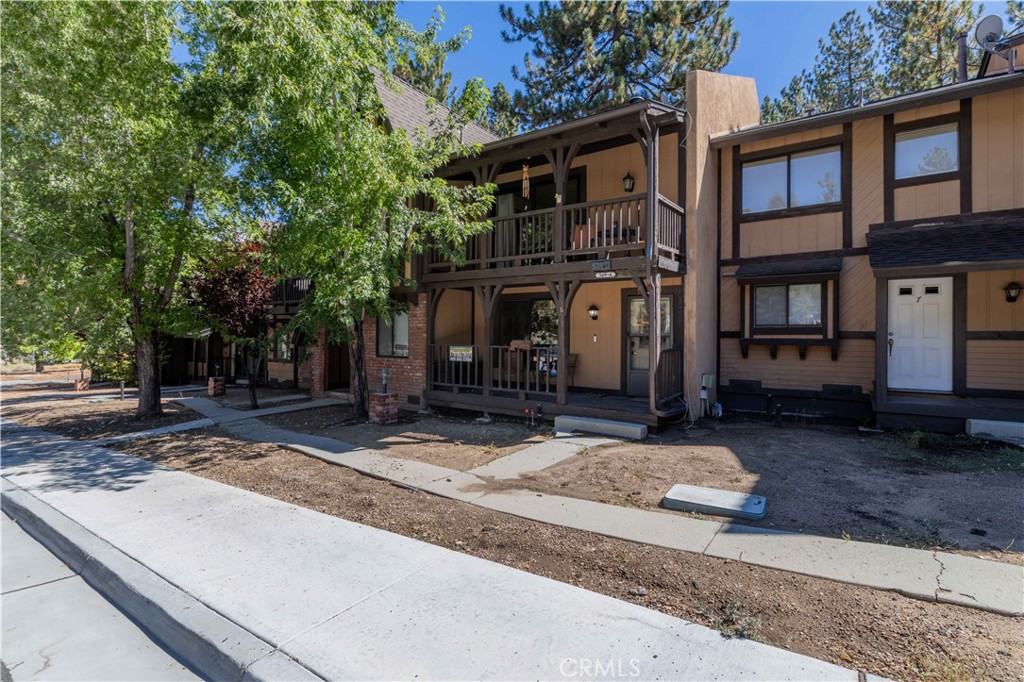 569 Summit Boulevard 6