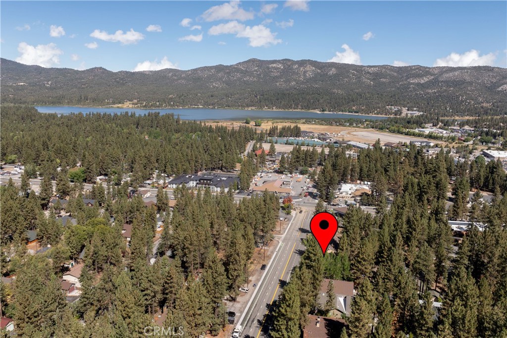 569 Summit Boulevard 6