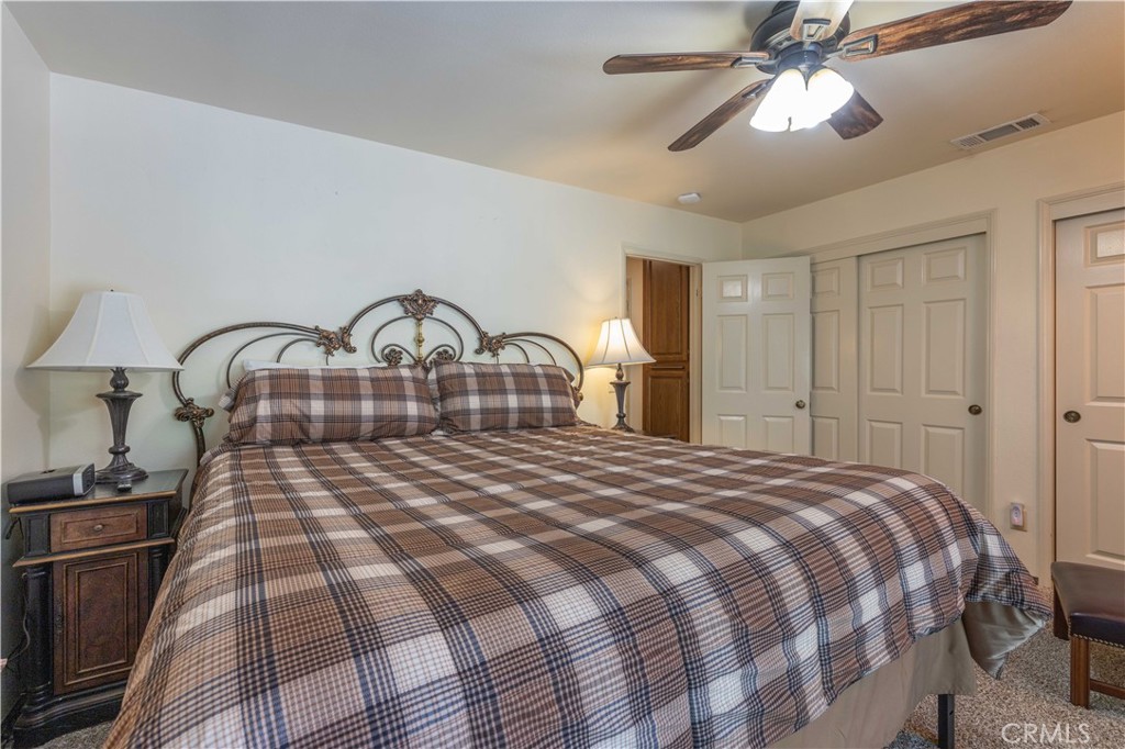 569 Summit Boulevard 6