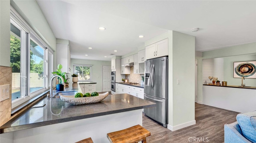 9831 Cloverdale Avenue