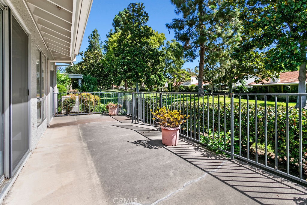 5543 Avenida Sosiega W A