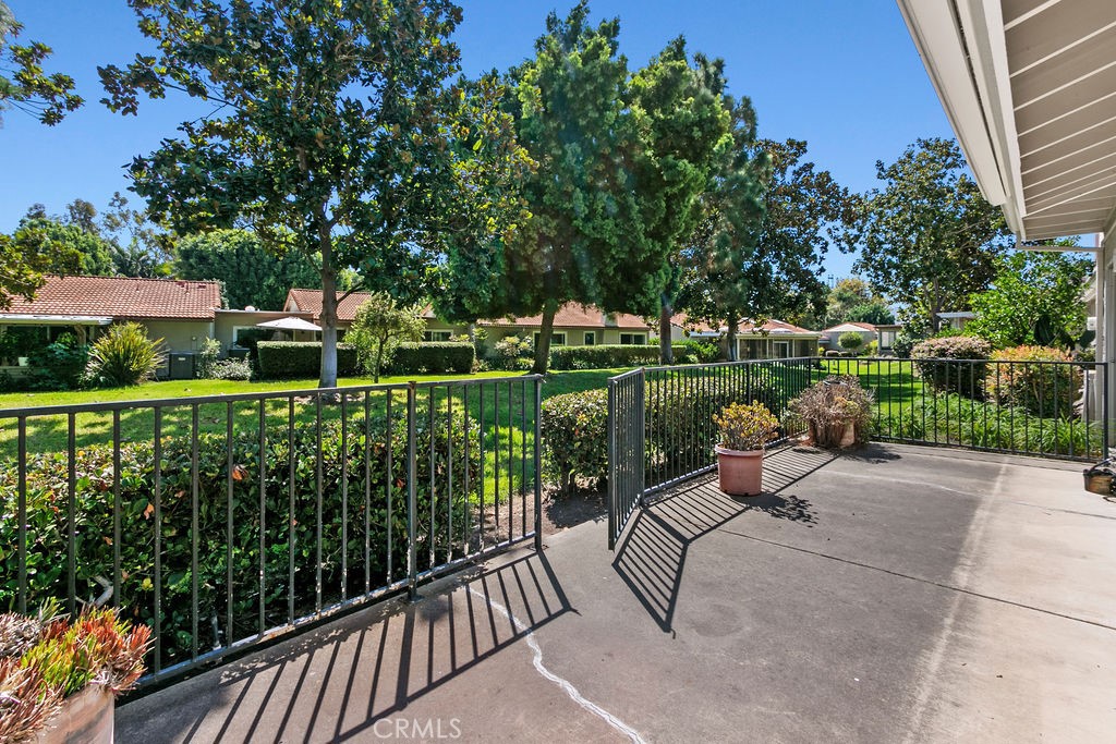 5543 Avenida Sosiega W A