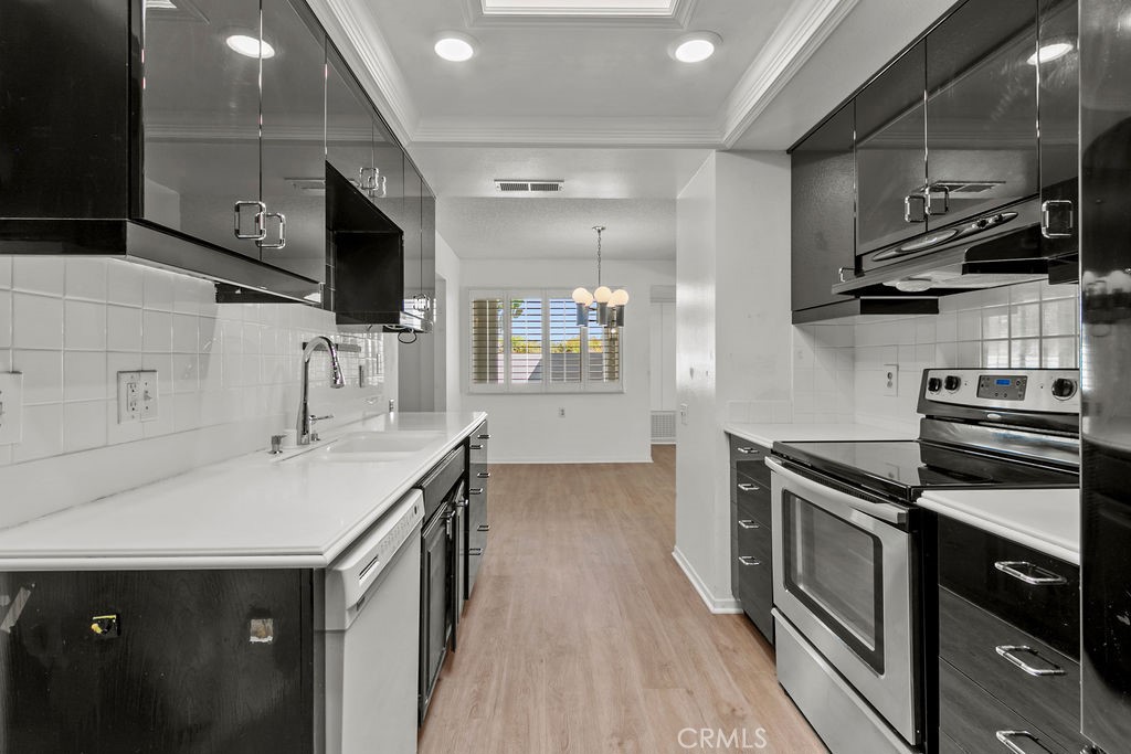 5543 Avenida Sosiega W A