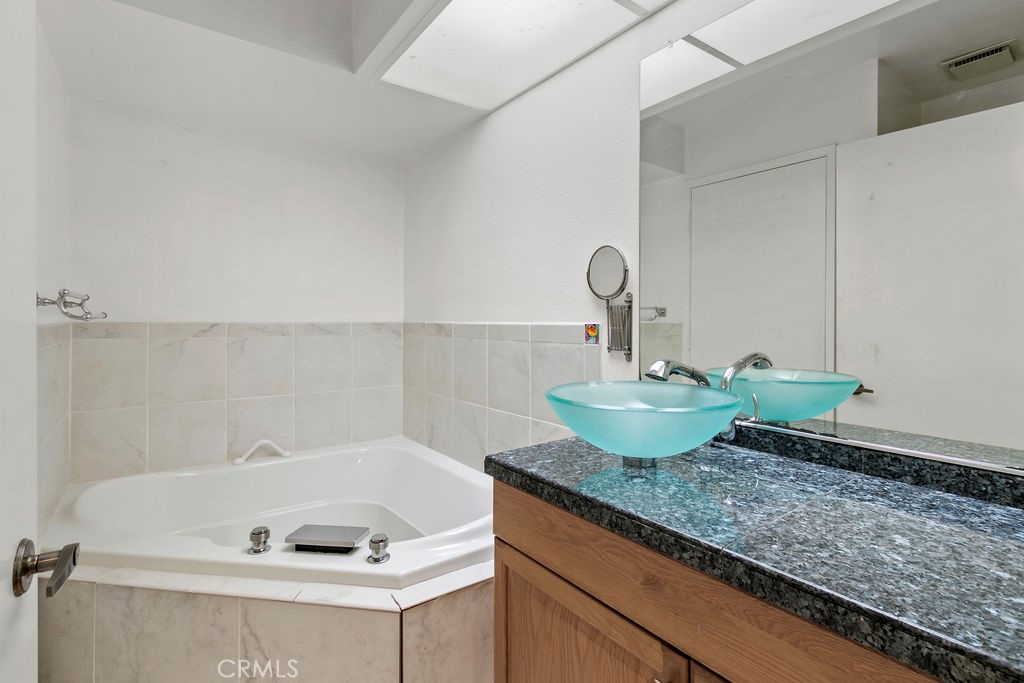 5543 Avenida Sosiega W A