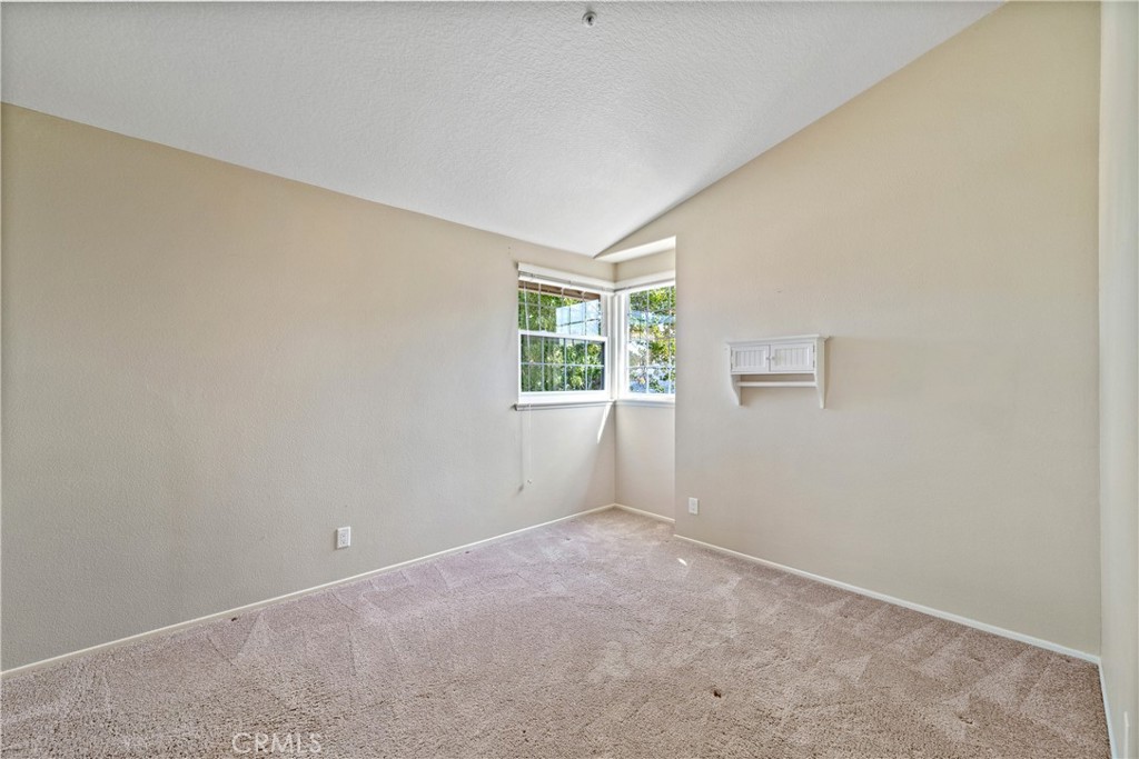 2846 W Calle Esteban