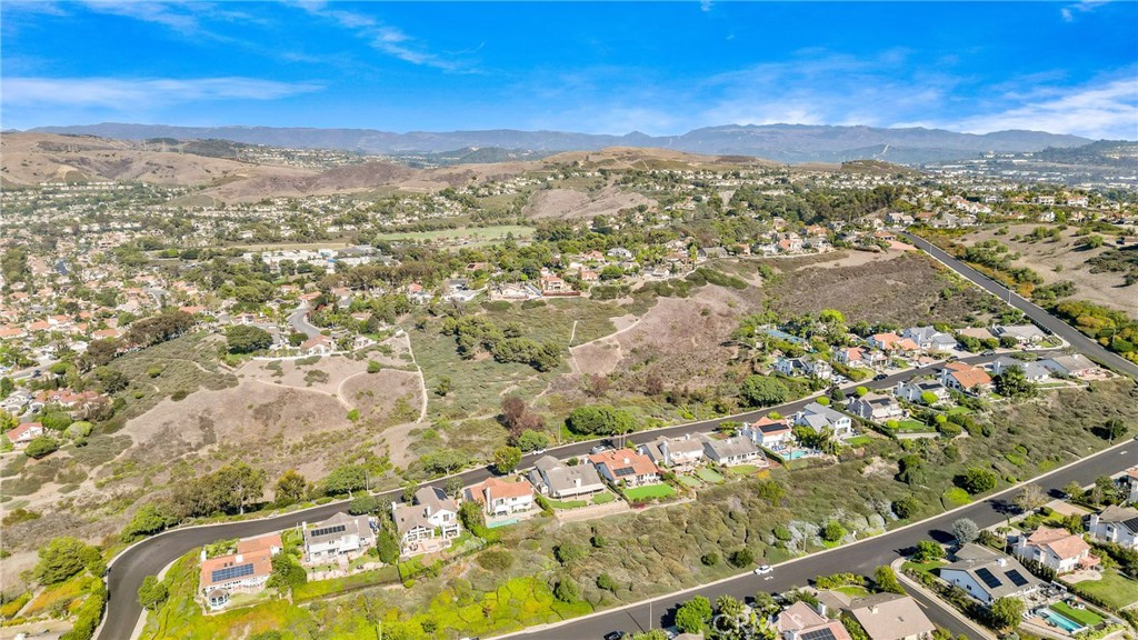 2846 W Calle Esteban