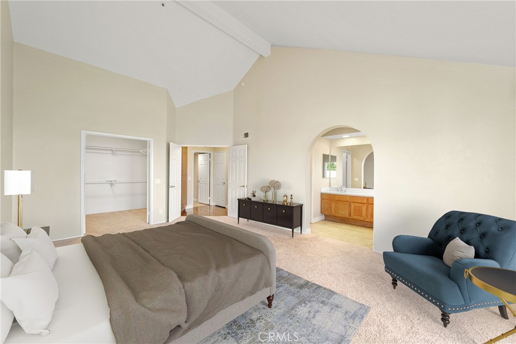 2846 W Calle Esteban