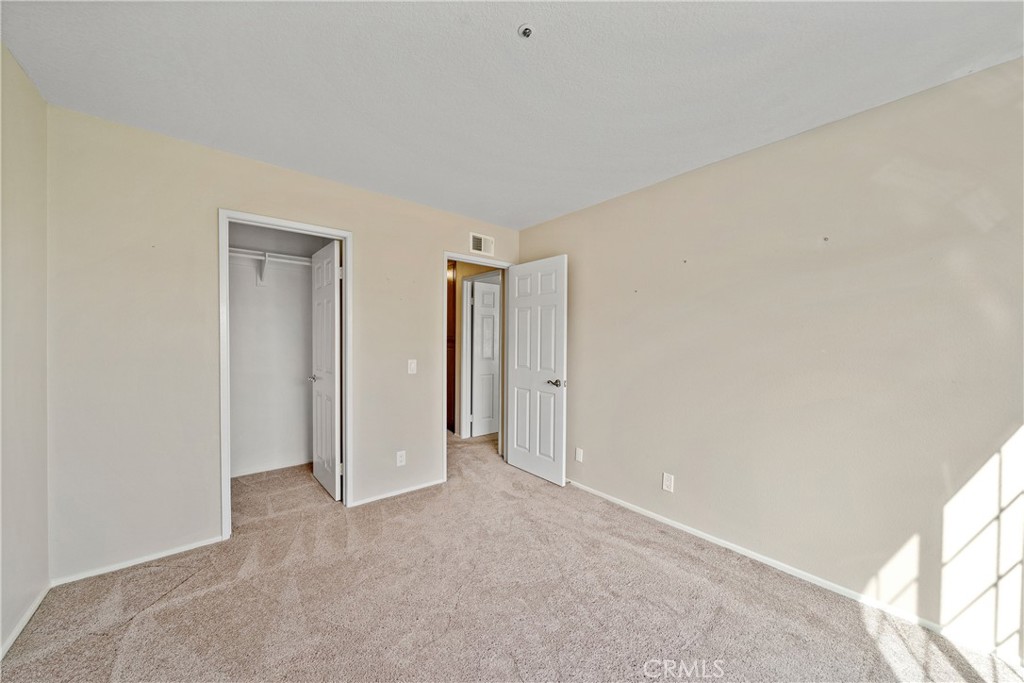 2846 W Calle Esteban