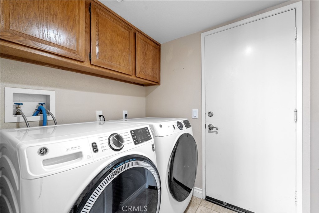2846 W Calle Esteban